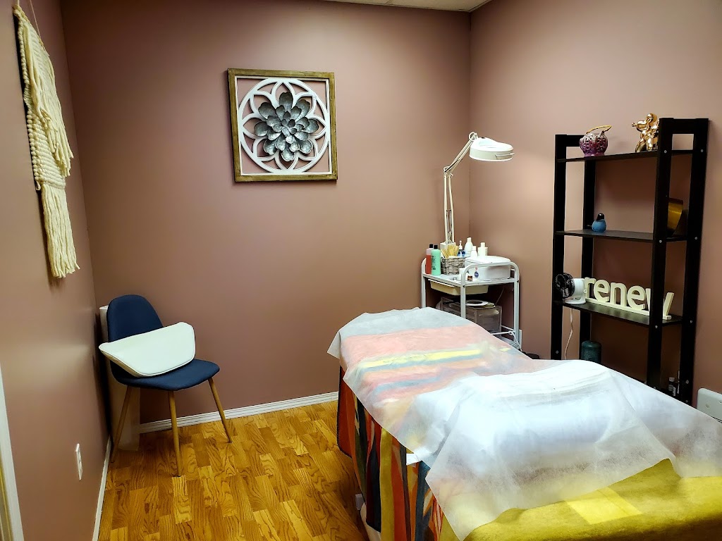 Studio77Salon | 9910 Croft St, Chemainus, BC V0R 1K1, Canada | Phone: (250) 246-2141