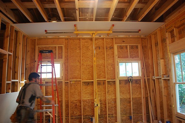 1313 Labour Contracting, Junk Removal, Trucking Services | 32347 Marshall Rd, Abbotsford, BC V2T 1A6, Canada | Phone: (604) 751-1500