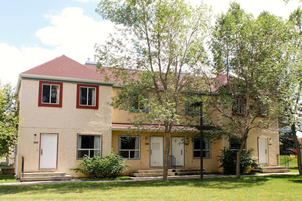 Mount Royal University East Residence | 100 Mt Royal Cir SW, Calgary, AB T3E 7C9, Canada | Phone: (403) 440-6275