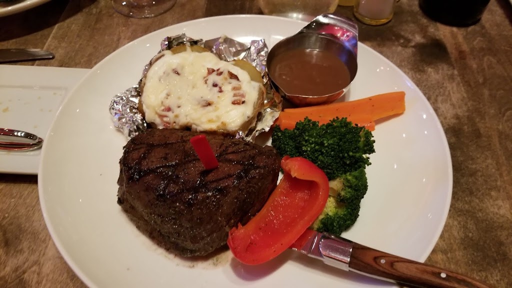 Toma SteakHouse | 781 Boulevard Laurier, McMasterville, QC J3G 0K5, Canada | Phone: (450) 467-9777