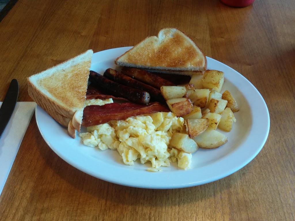Apsley Inn & Restaurant | 10101 ON-28, Apsley, ON K0L 1A0, Canada | Phone: (705) 656-2338