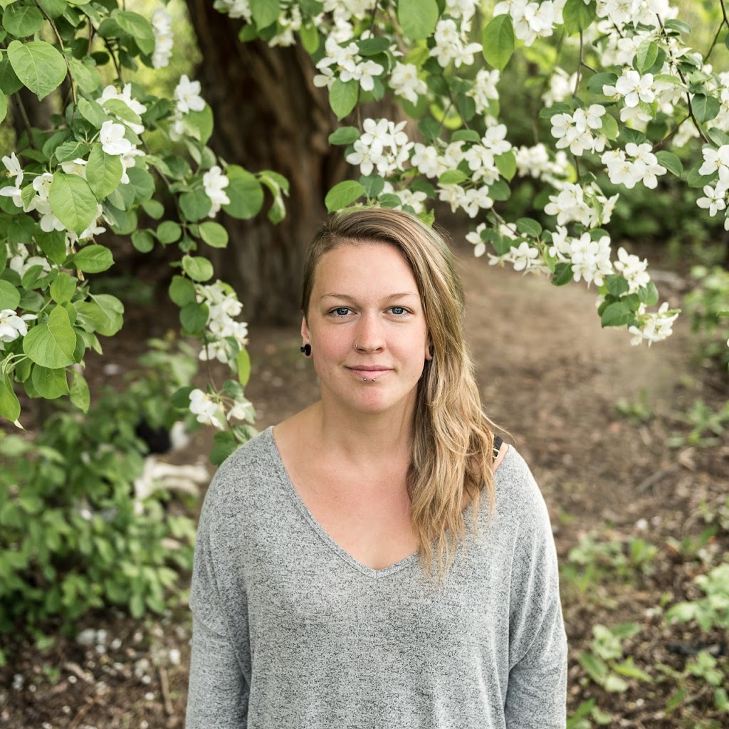 Laurianne - Massage And Management De La Douleur | 1261 Rue Massé, Sherbrooke, QC J1H 2V5, Canada | Phone: (819) 342-7333