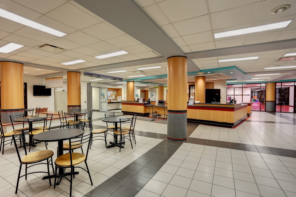 Ron Edwards Family YMCA | 500 Drury Ln, Burlington, ON L7R 2X2, Canada | Phone: (905) 632-5000