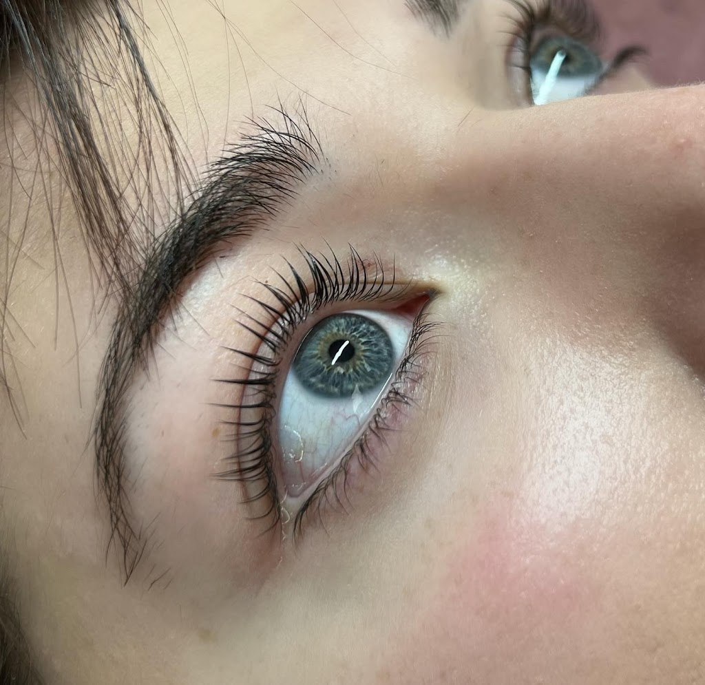 Angelic Lashes by her | 4750 Rutherford Rd, Nanaimo, BC V9T 4K6, Canada | Phone: (250) 619-9942