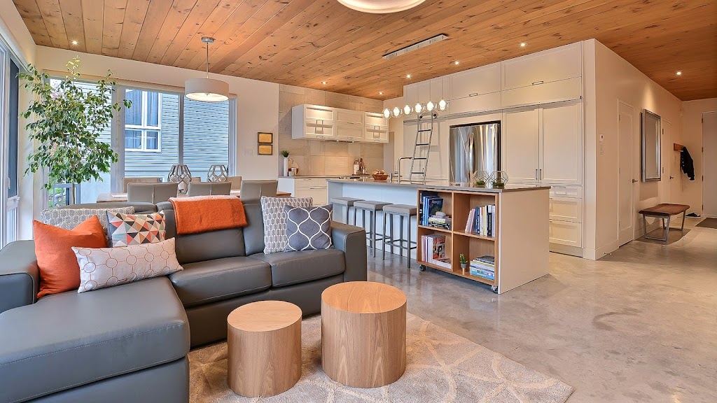 Mélyssa Robert Designer | 16400 Mnt Guénette, Mirabel, QC J7J 2E2, Canada | Phone: (450) 858-3326