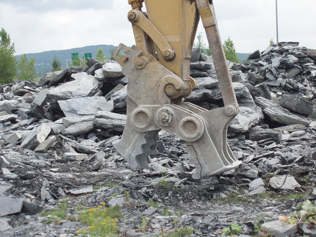 Excavation René St-Pierre Inc | 800 Rue de lArdoise, Sherbrooke, QC J1C 0J6, Canada | Phone: (819) 565-1494