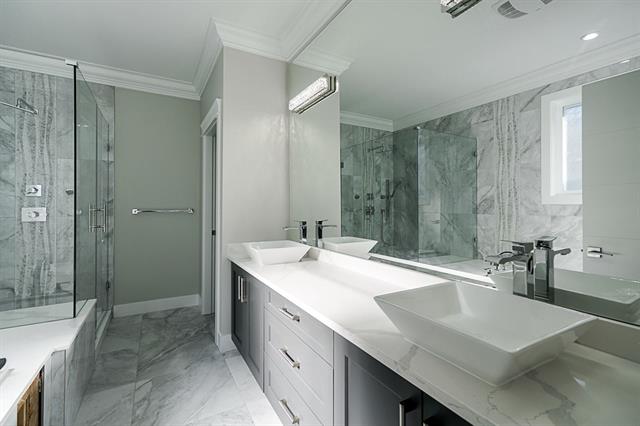 White Moon Homes | 8718 165a St, Surrey, BC V4N 3G7, Canada | Phone: (778) 908-2409