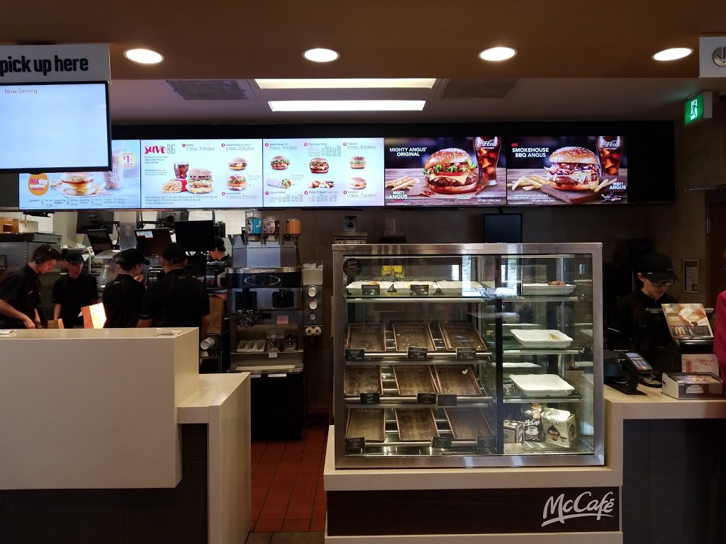 McDonalds | 3920 Grant Ave, Winnipeg, MB R3R 3C5, Canada | Phone: (204) 949-6040