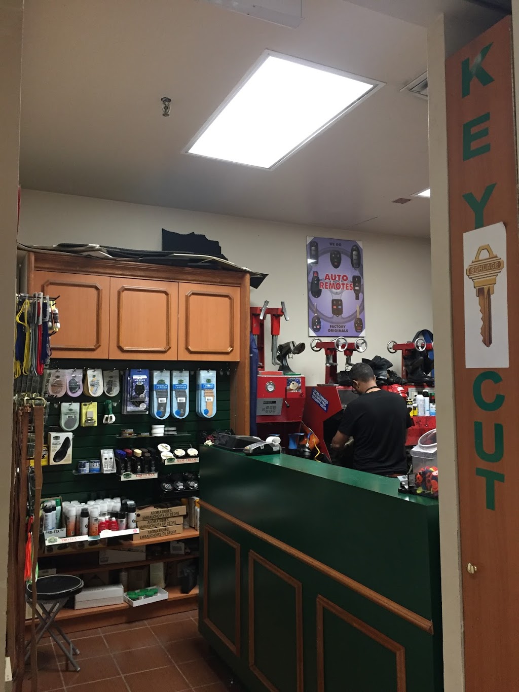 Moneysworth & Best Quality Shoe Repair | 900 Dufferin St, Toronto, ON M6H 4B1, Canada | Phone: (416) 533-4049
