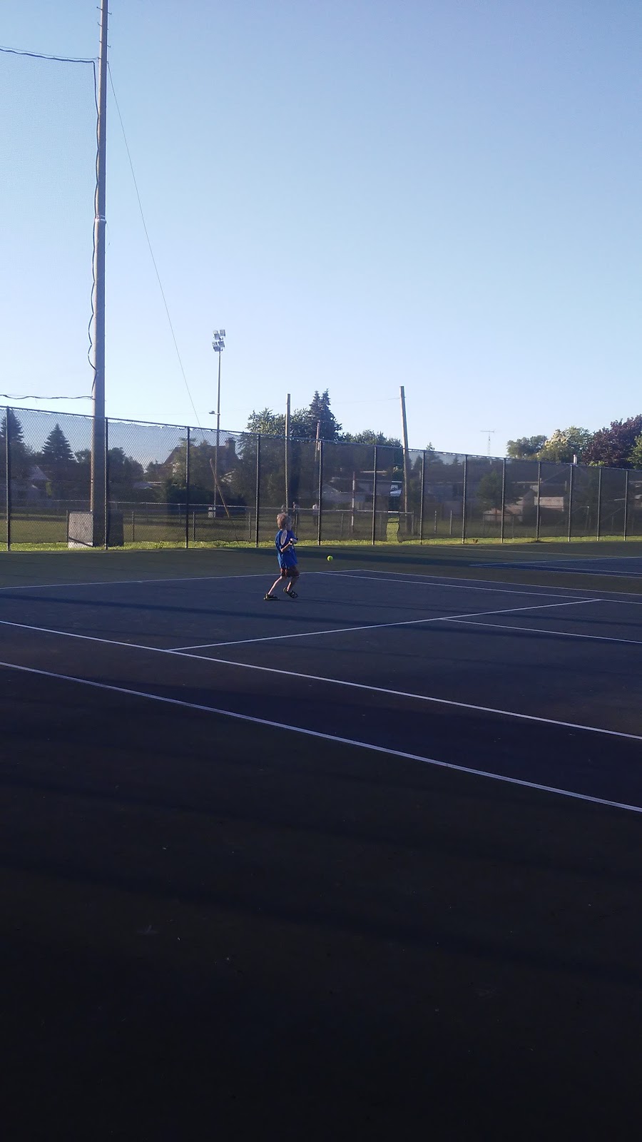 PARC PELLERIN (Tennis, Baseball et Piscine) | 76 Rue Péladeau, Boisbriand, QC J7G 1M5, Canada