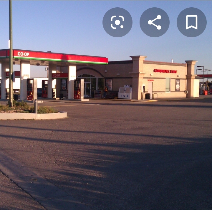 Co-op Gas Bar | 581 South Service Road, Wynyard, SK S0A 4T0, Canada | Phone: (306) 554-3368