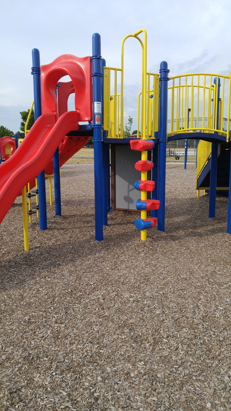 Muirlands Park | 40 Muirlands Dr, Scarborough, ON M1V 2B4, Canada | Phone: (416) 338-4386