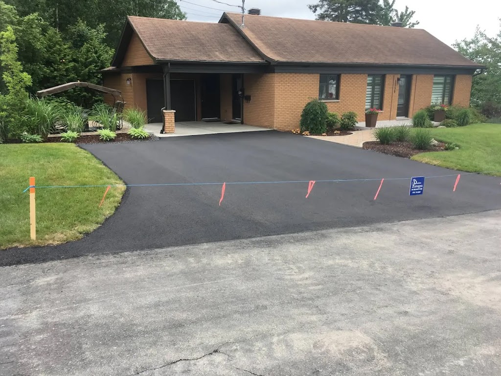 Pavages de Beauce Ltée (Les) | 143 Av. Lambert, Beauceville, QC G5X 1T5, Canada | Phone: (418) 774-5329