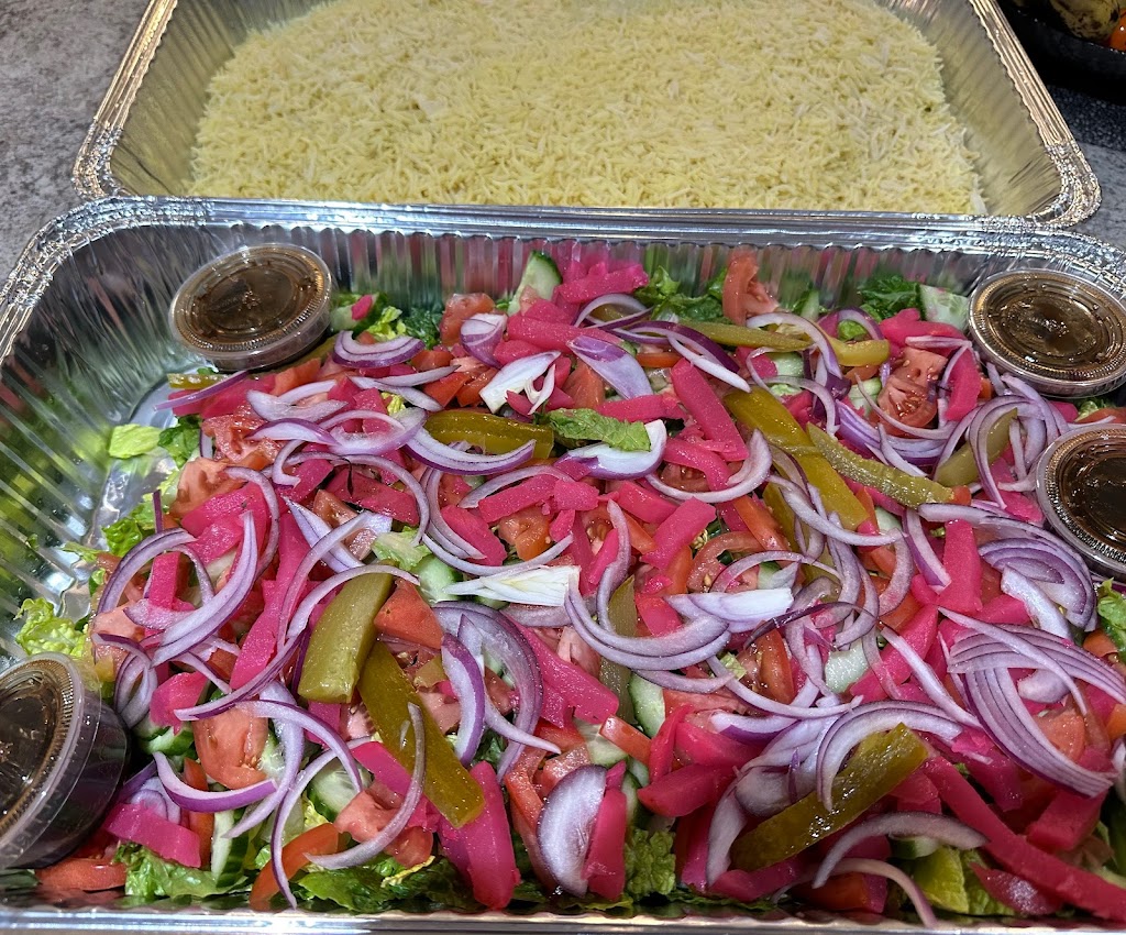 4 Seasons Shawarma | 450 Columbia St W #24, Waterloo, ON N2T 2W1, Canada | Phone: (519) 884-1212