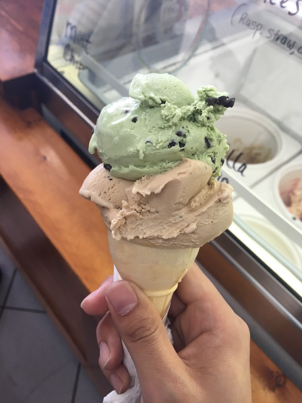 Cones Creamery | 14961 Marine Dr, White Rock, BC V4B 1C3, Canada | Phone: (604) 536-7644