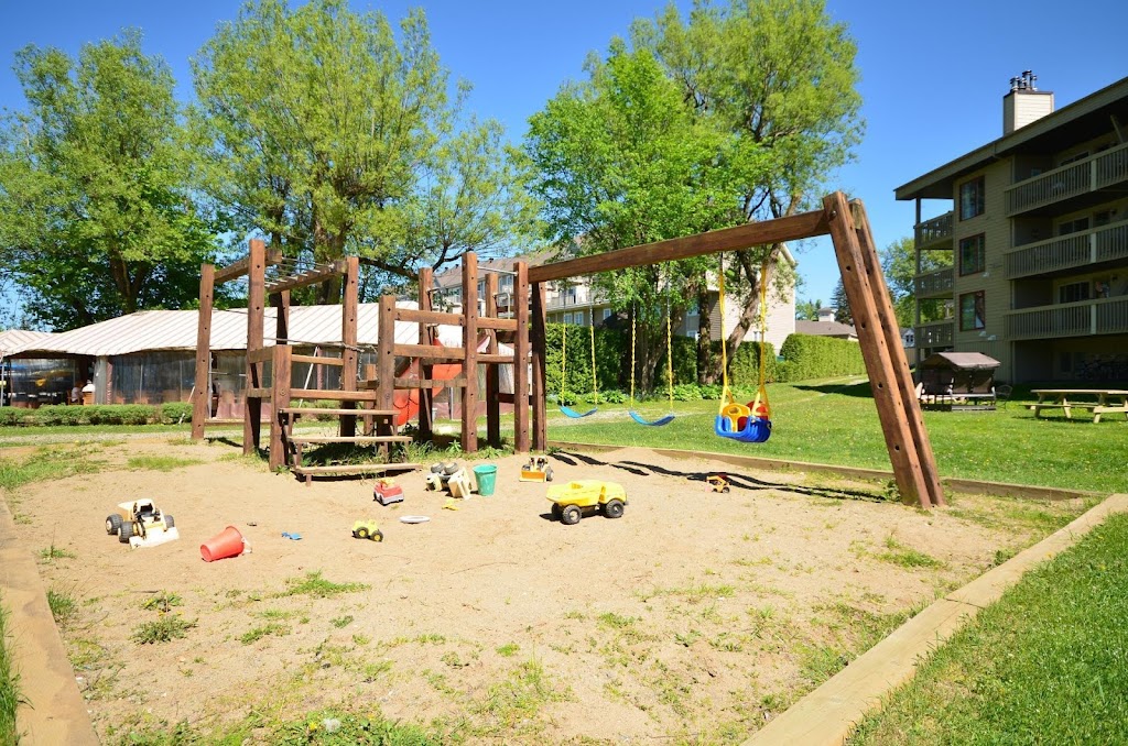CHALETESTRIE.COM | 261 Rue Merry S A302, Magog, QC J1X 4Z9, Canada | Phone: (514) 533-0132