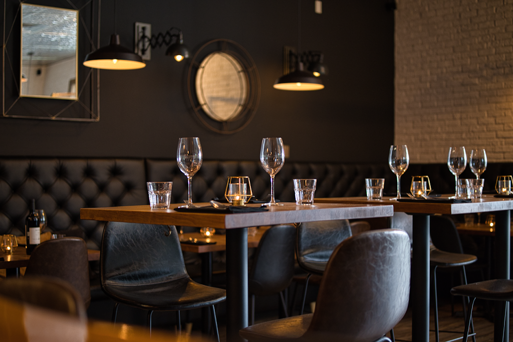 Lanas Bistro et Bar à Vin | 741 Bd des Seigneurs, Terrebonne, QC J6W 1T5, Canada | Phone: (450) 492-0000
