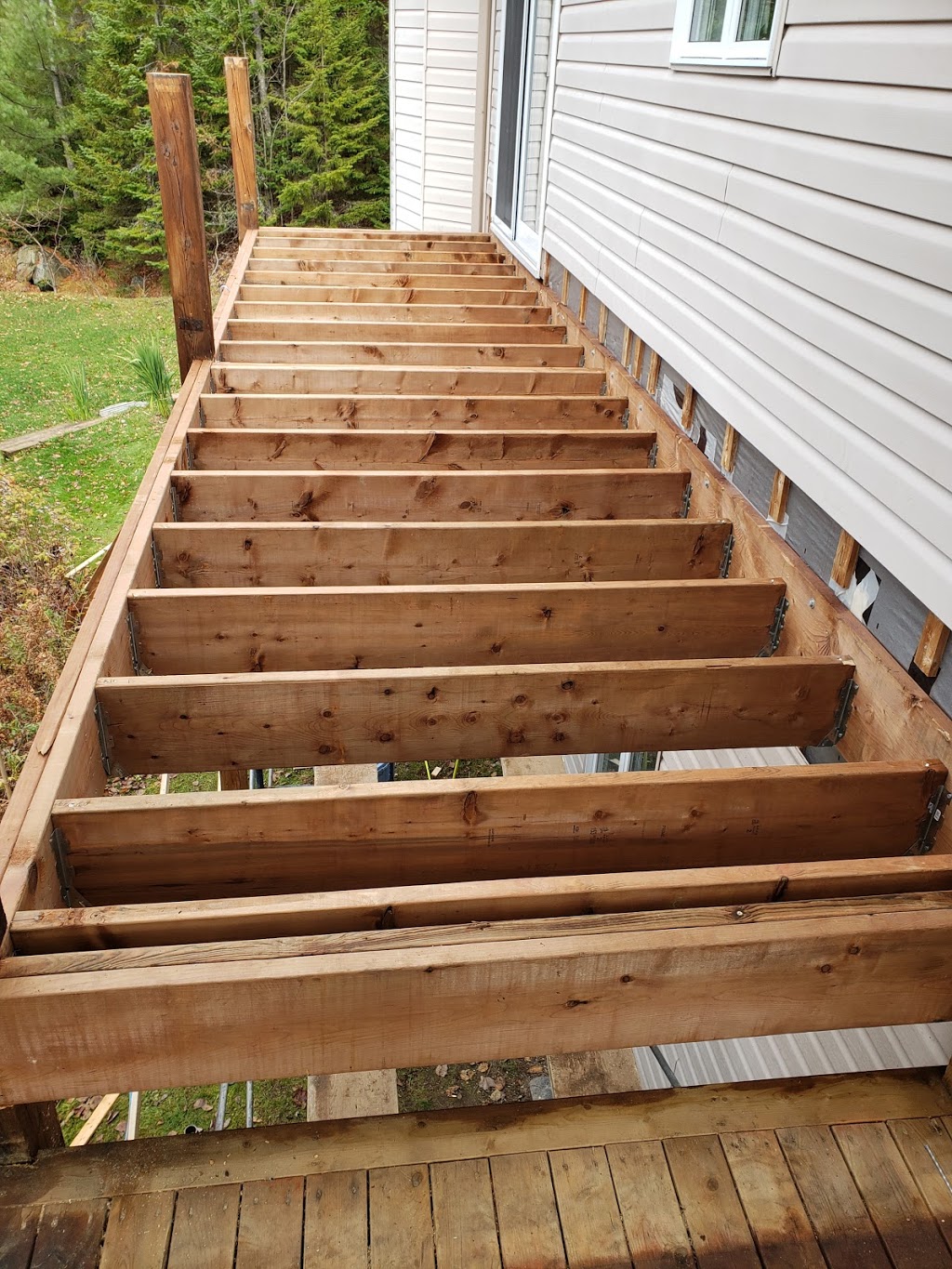 Straté-J Constructions | 683 Rue Charlevoix, Sherbrooke, QC J1N 0Y9, Canada | Phone: (819) 349-9776