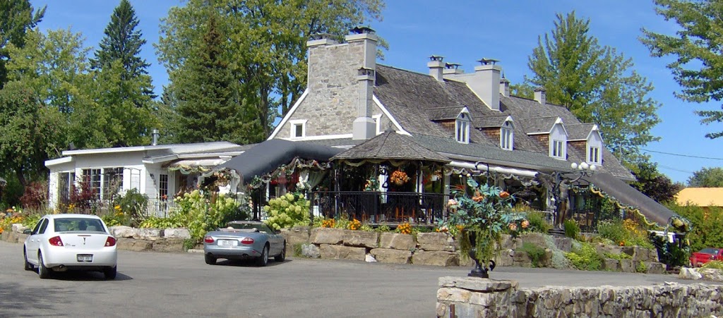 Chateau Napoleon | 447 Chemin de la Grande-Côte, Rosemère, QC J7A 1L3, Canada | Phone: (450) 621-0033