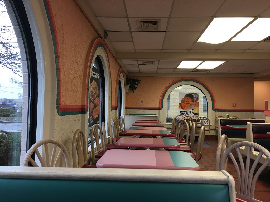 Taco Bell | 744 Queenston Rd, Hamilton, ON L8G 1A4, Canada | Phone: (905) 573-0733