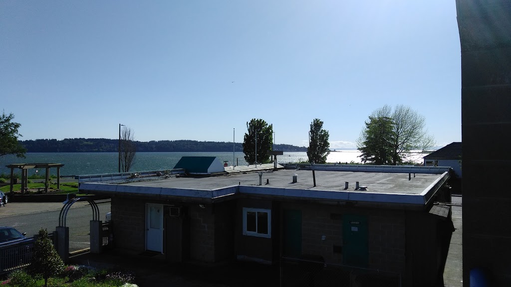 Bayside Motor Inn & Apartments | 340 Alder St, Blaine, WA 98230, USA | Phone: (360) 332-5288