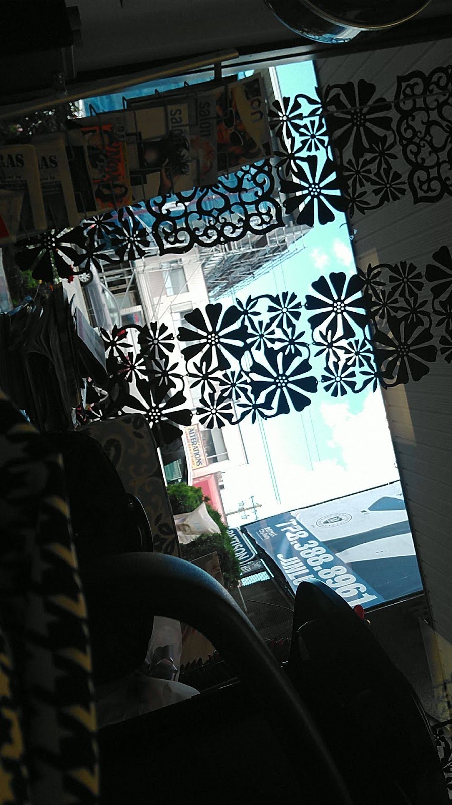 In Moda Hair | 5170 Victoria Dr, Vancouver, BC V5P 3V2, Canada | Phone: (604) 677-8503