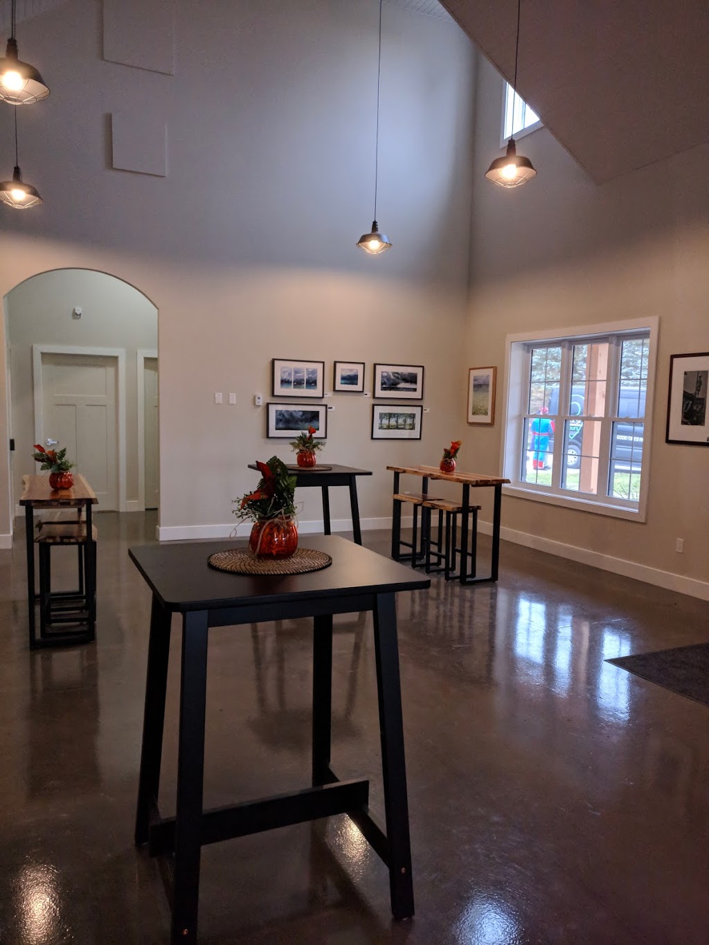 2nd Streetlight Estate Winery | 36594 Huron Rd, Clinton, ON N0M 1L0, Canada | Phone: (519) 612-1266