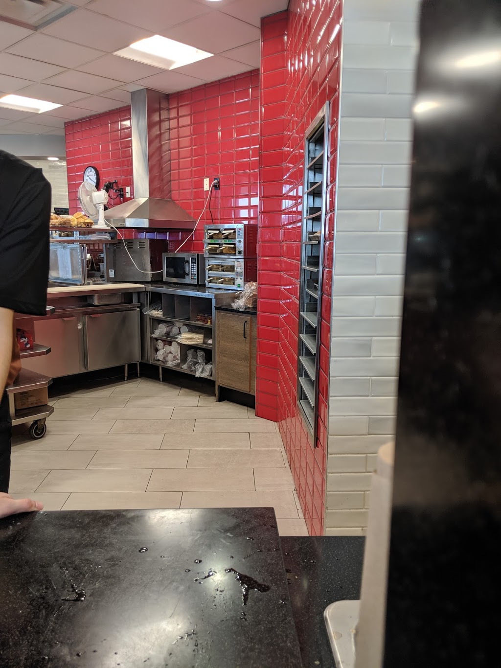 Tim Hortons | 6 Mill St E, Tilbury, ON N0P 2L0, Canada | Phone: (519) 682-4441