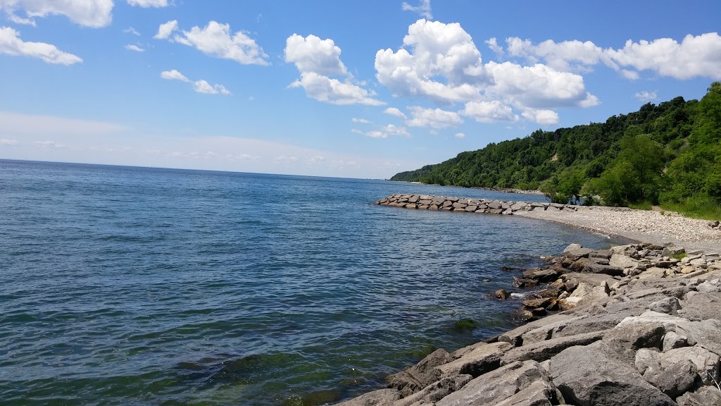 Scarborough Heights Park | 27 Fishleigh Dr, Scarborough, ON M1N 3K3, Canada | Phone: (416) 338-4386