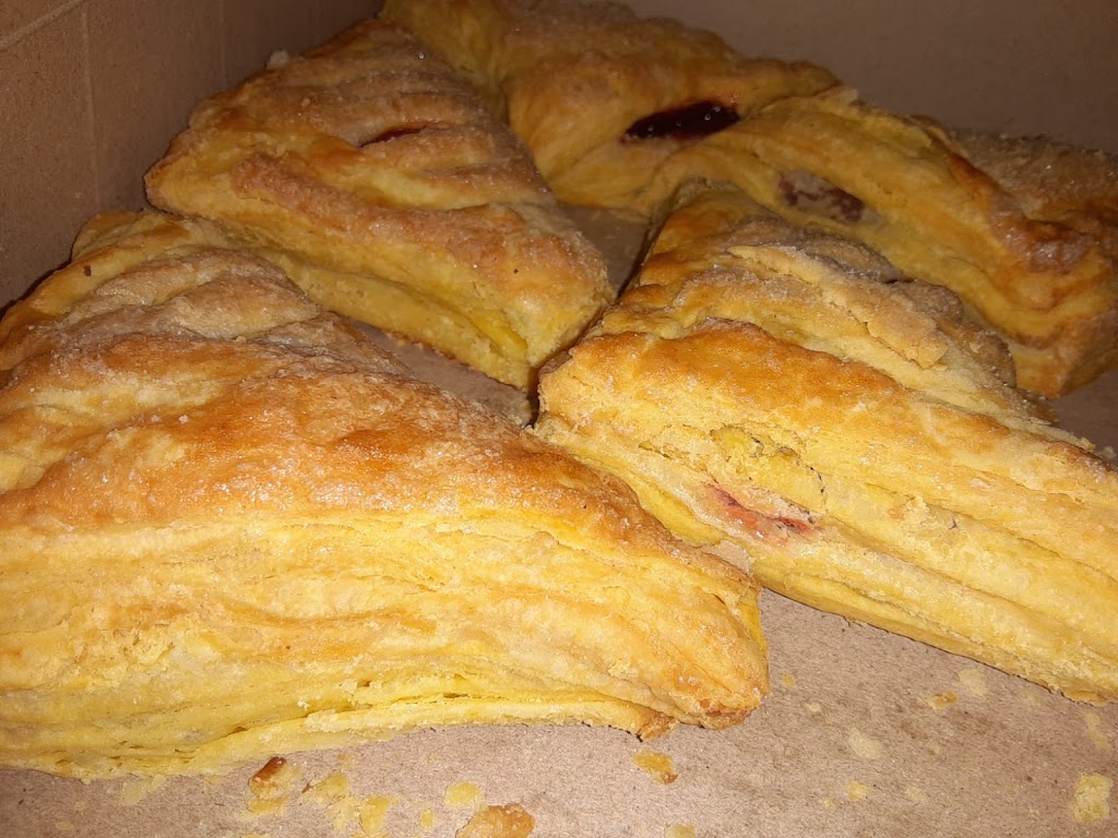 Italian Bakery | 4118 118 Ave NW, Edmonton, AB T5W 1A3, Canada | Phone: (780) 474-2229