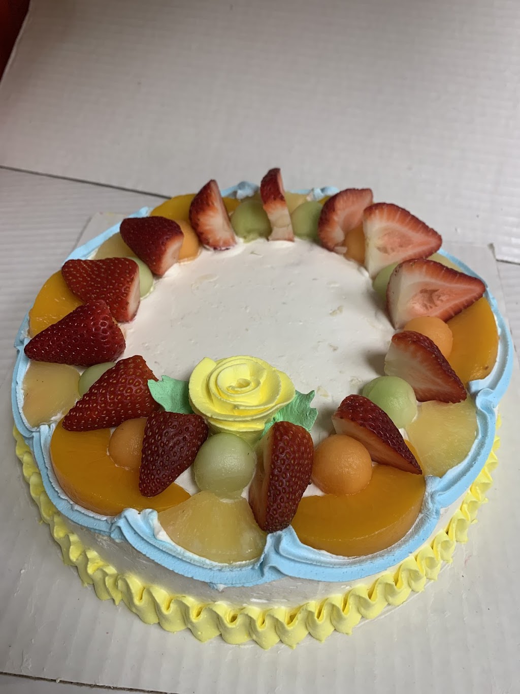 Maxim Bakery & Pastries | 285 Alexander Ave, Winnipeg, MB R3B 0L9, Canada | Phone: (204) 774-8452
