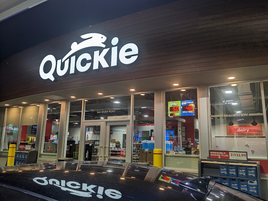 County Line | 685 River Rd, Gloucester, ON K1V 2G2, Canada | Phone: (613) 822-9776