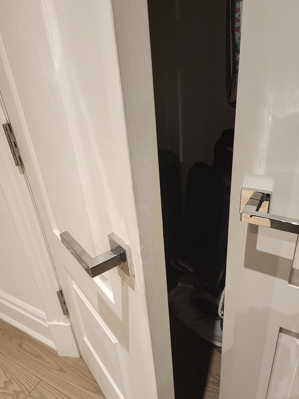 FixIT Handyman Solutions | 335 Mill Rd #1401, Etobicoke, ON M9C 1Y6, Canada | Phone: (647) 937-3558