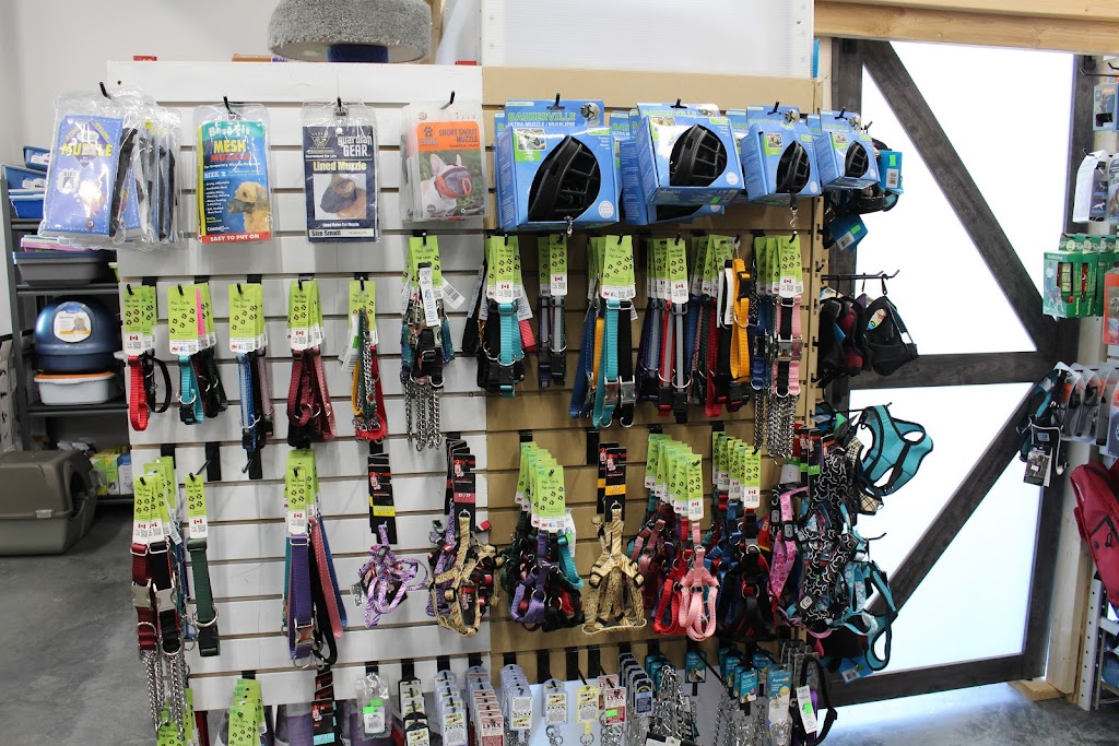 Trackers Pet Supply | 5302A 50 Ave, Athabasca, AB T9S 1G8, Canada | Phone: (780) 675-7977