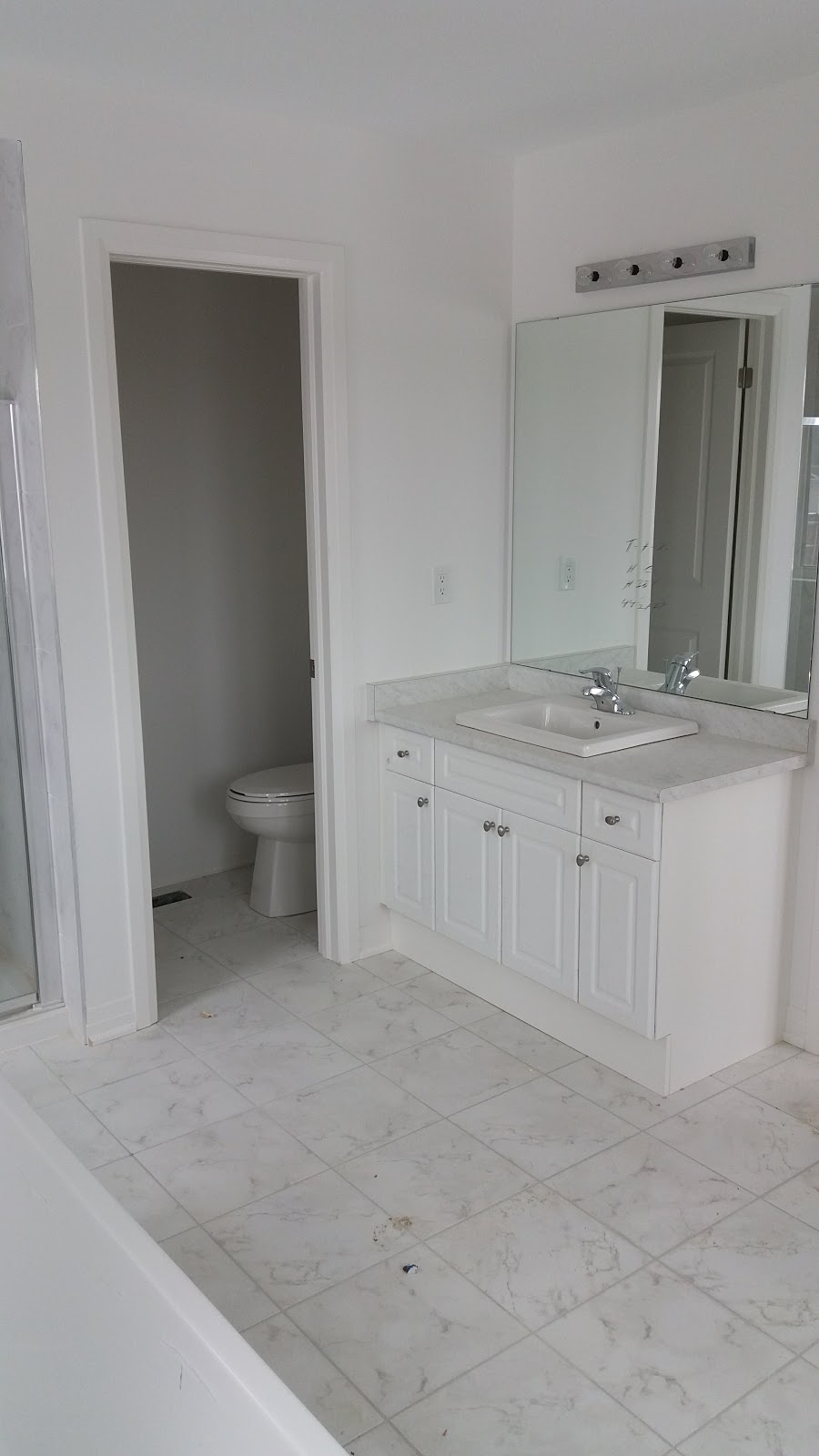 Honeyfield Communities New Home Store | 1665 Tottenham Rd, Tottenham, ON L0G 1W0, Canada | Phone: (905) 936-9366