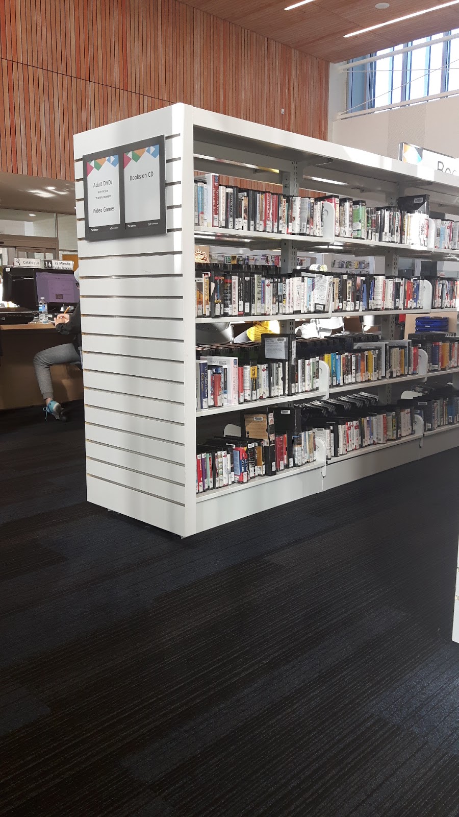 Meadowvale Library | 6655 Glen Erin Dr, Mississauga, ON L5N 3L4, Canada | Phone: (905) 615-4710