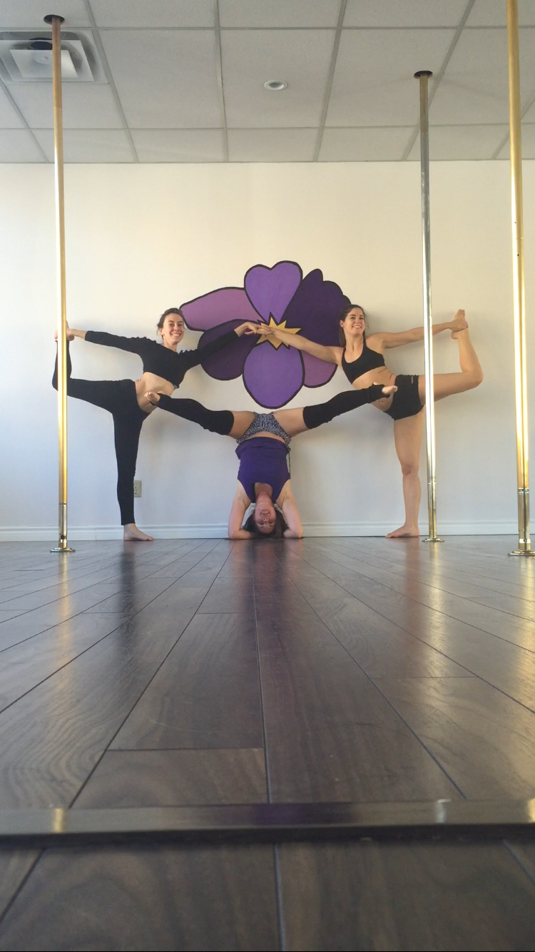 Ultra Violet Pole Fitness | 801 Eglinton Ave W #200, Toronto, ON M5N 1E3, Canada | Phone: (647) 535-7653