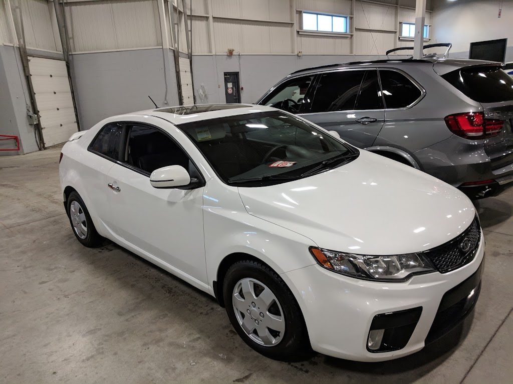 Entrepôt Auto Durocher | 2160 Bd Dagenais O, Laval, QC H7L 5X9, Canada | Phone: (866) 484-8644