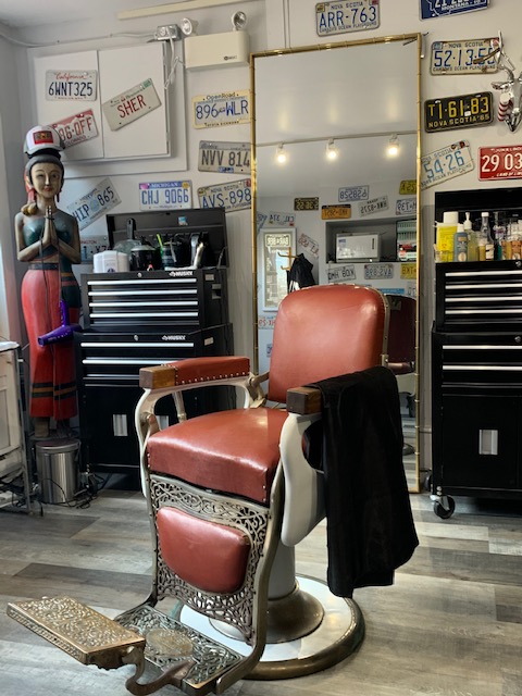 Lincoln Barber | 145 Lincoln St, Lunenburg, NS B0J 2C0, Canada | Phone: (604) 602-6749