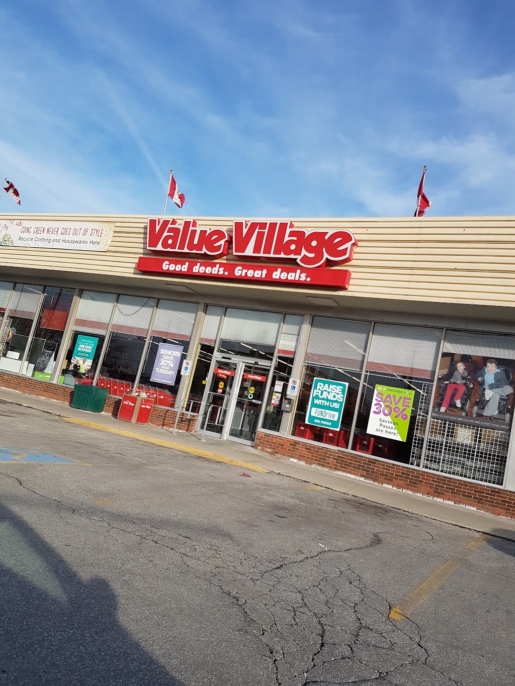 Value Village | 2340 Fairview St, Burlington, ON L7R 2E3, Canada | Phone: (905) 631-6990