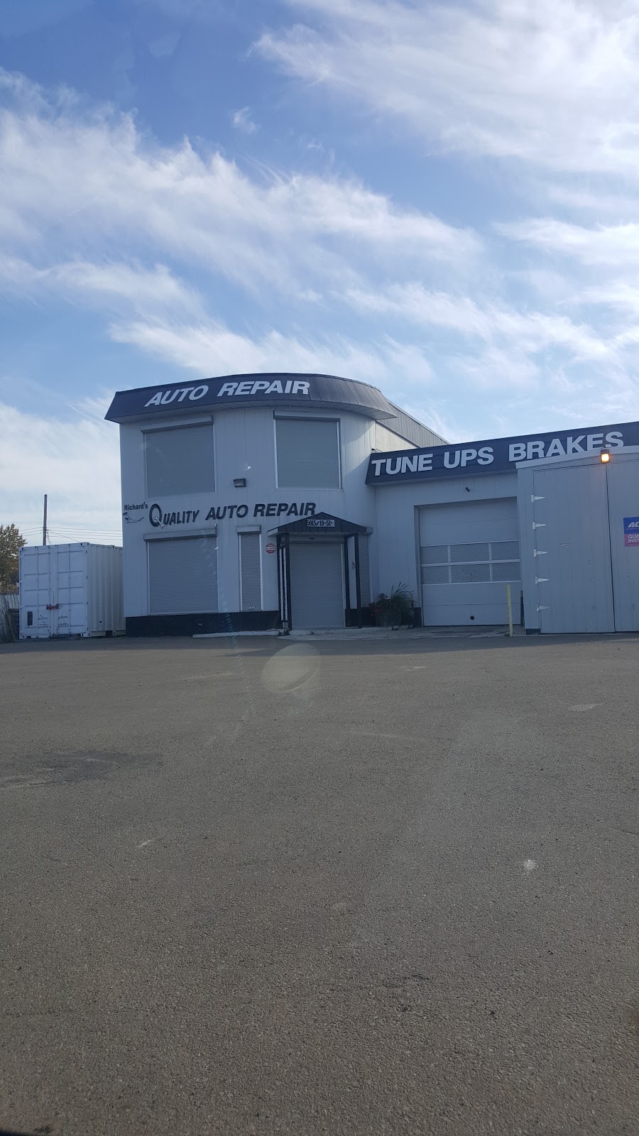 Richards Quality Auto | 5019 51 St, Gibbons, AB T0A 1N0, Canada | Phone: (780) 923-3994