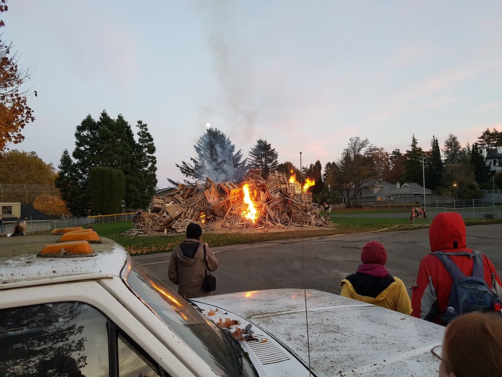 Firemans Park | 1703 Monterey Ave, Victoria, BC V8R 5V5, Canada