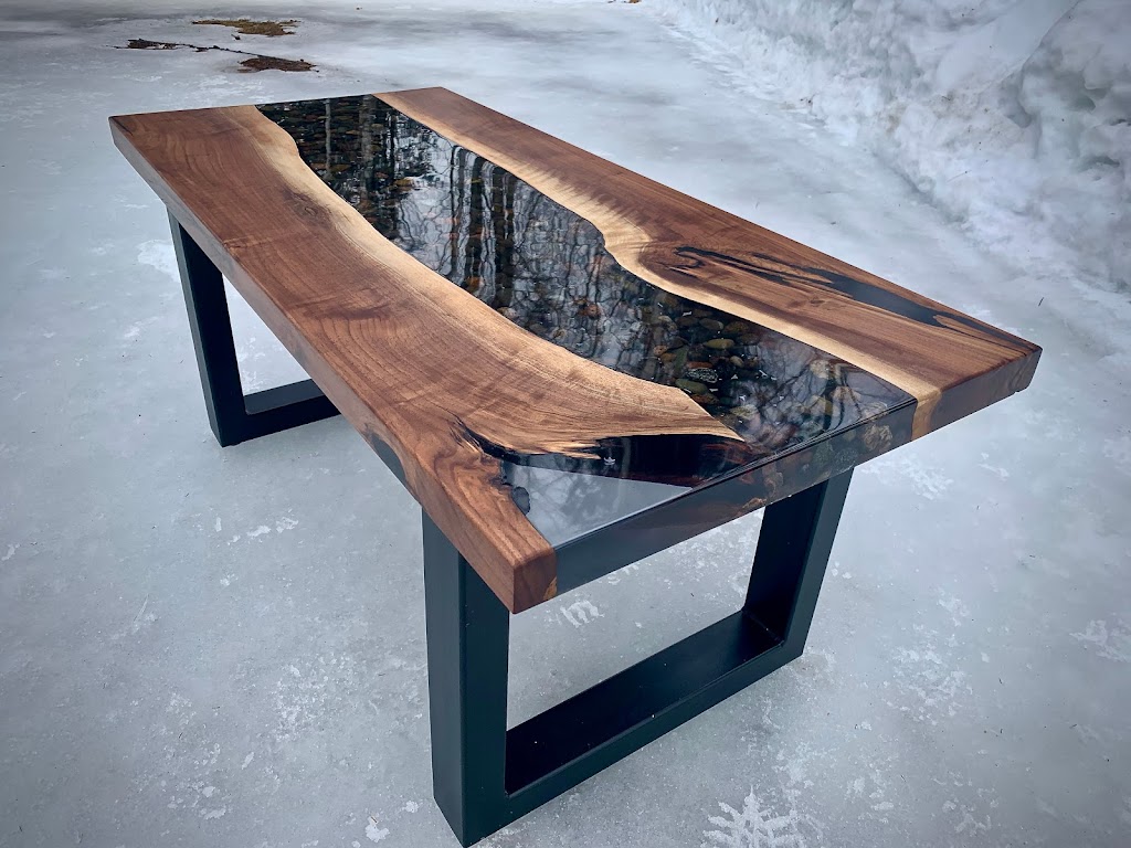Les Coureurs de Bois | 1590 Anik, Saint-Cyrille-de-Wendover, QC J1Z 2K6, Canada | Phone: (819) 470-0597