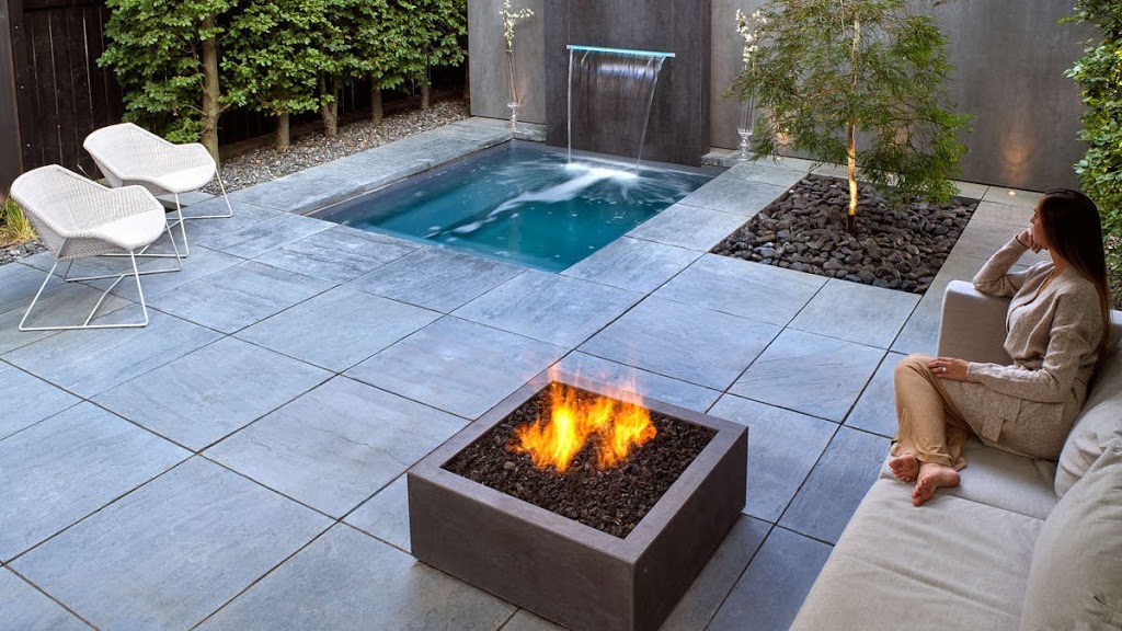 BOULDERS LANDSCAPE SUPPLY INC. | 2480 Royal Windsor Dr, Mississauga, ON L5J 1K7, Canada | Phone: (905) 823-4727
