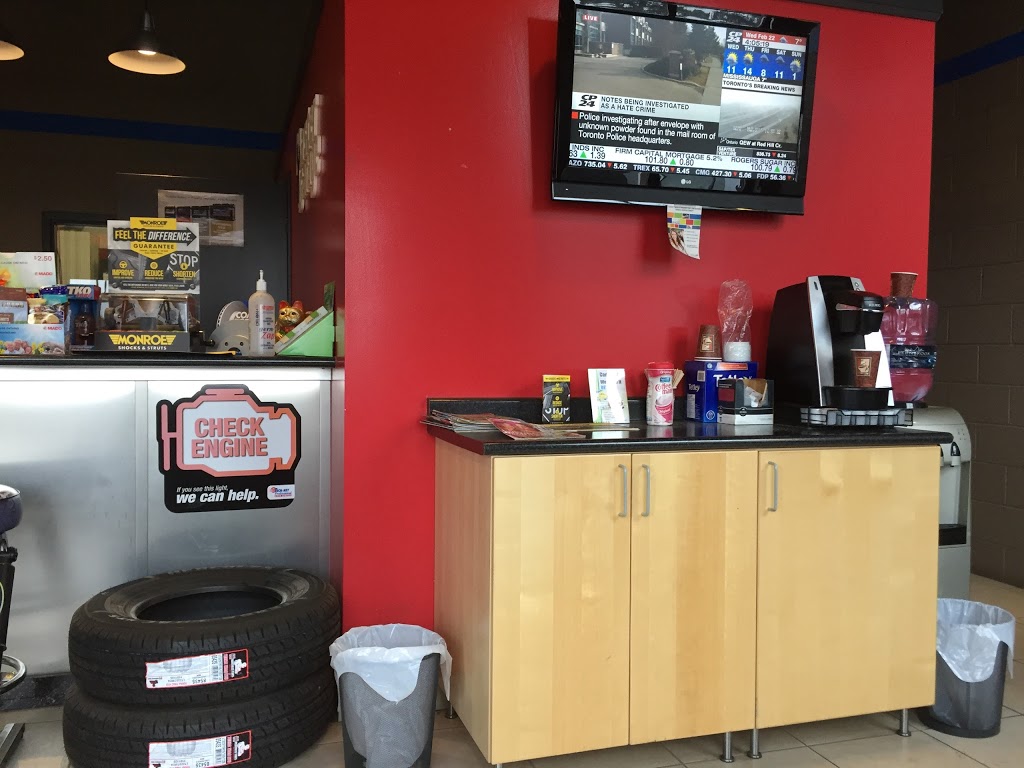 Master Garage | 7091 Hurontario St, Mississauga, ON L5S 1Z8, Canada | Phone: (905) 696-6993