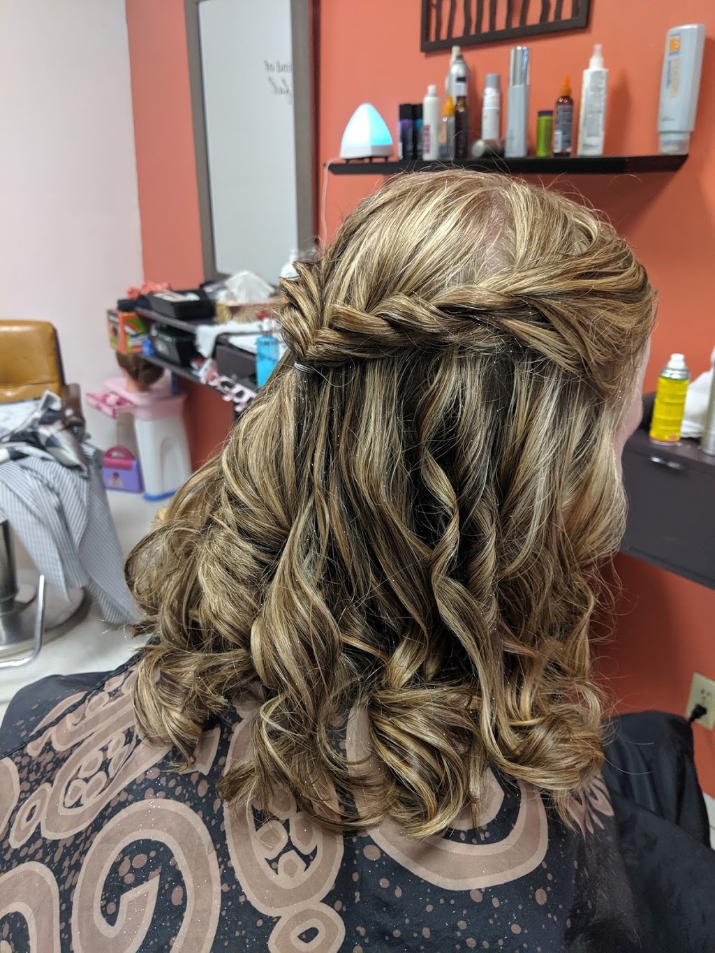 Salon 914 | 914 Murphy Rd Unit 4, Sarnia, ON N7S 5C4, Canada | Phone: (519) 337-5213