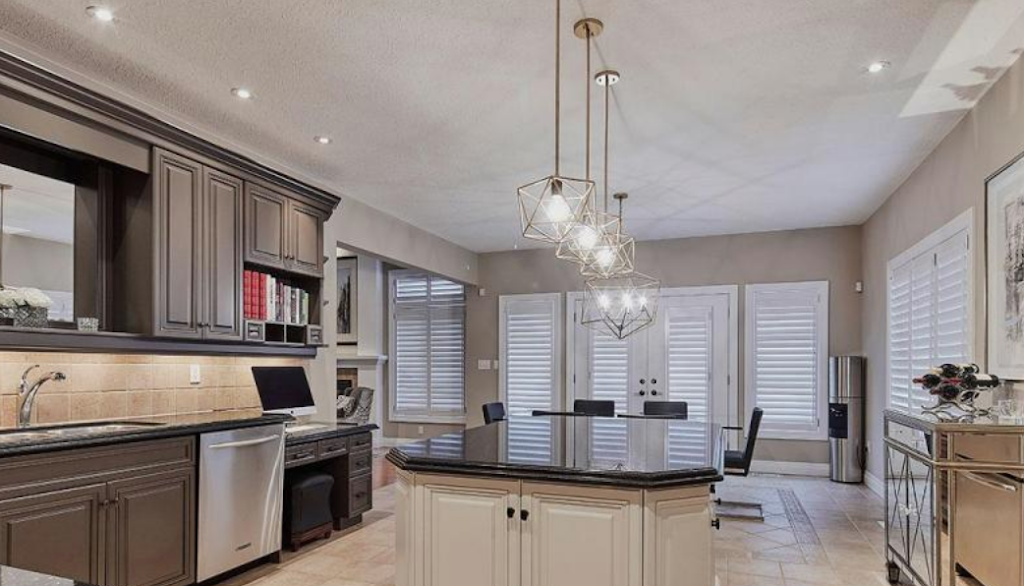 Margot Designs | 50 Chestnut Ave, Brantford, ON N3T 4C2, Canada | Phone: (905) 330-7130