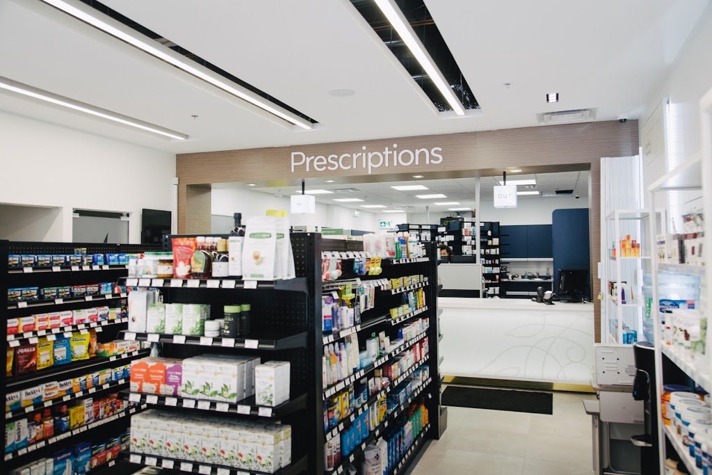 Well + Good Pharmacy | 557 Church St, Toronto, ON M4Y 2E2, Canada | Phone: (416) 532-5007