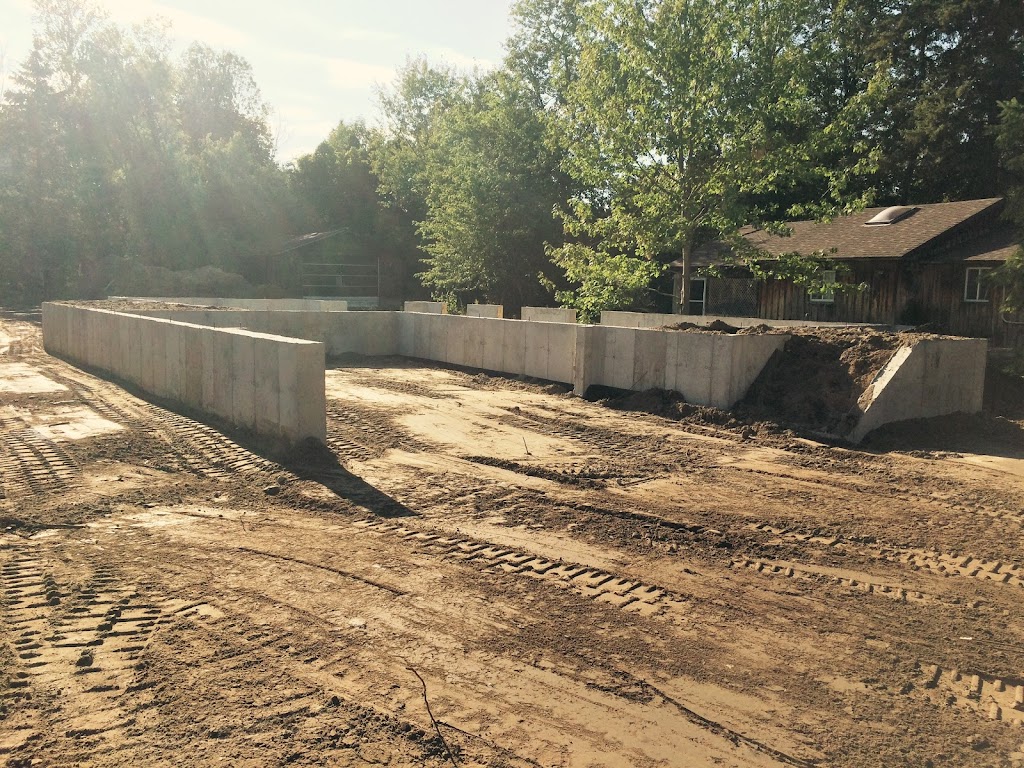 Fernandes Foundation Forming | 2-1 Hill Heights Rd, Etobicoke, ON M8Y 1Y9, Canada | Phone: (647) 677-6718