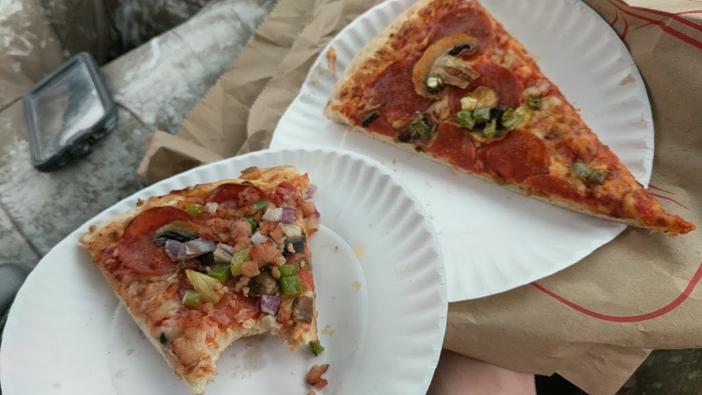 Ravis Pizza & Donair | 36 El Alamein Rd W, Borden, ON L0M 1C0, Canada | Phone: (705) 516-7777